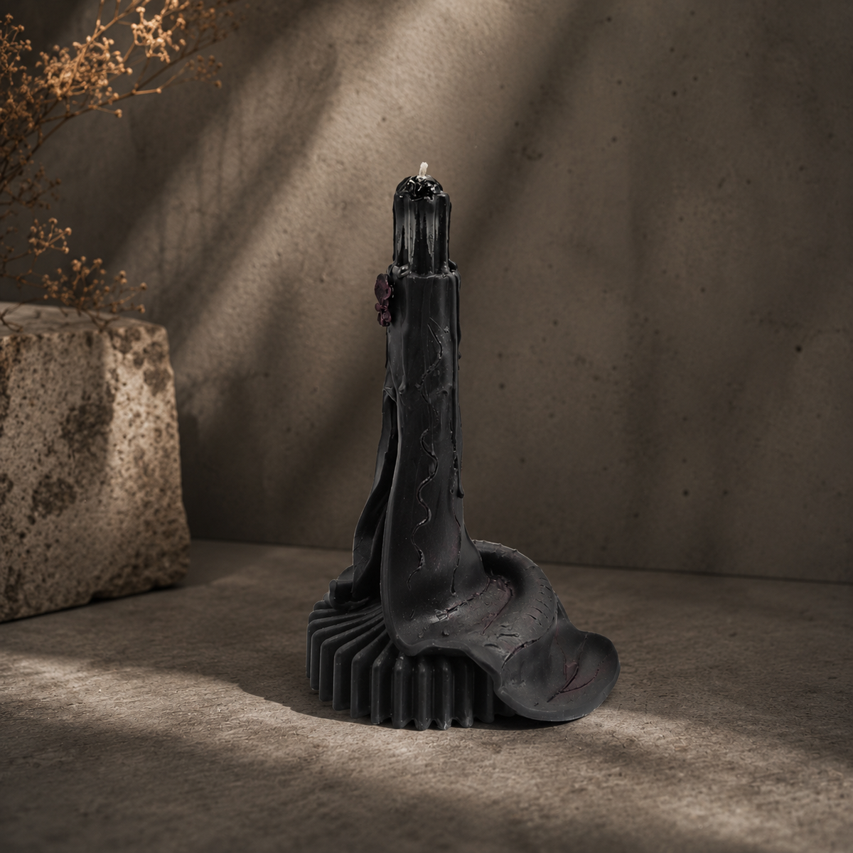 The Silent Throne | Decorative Candle Set